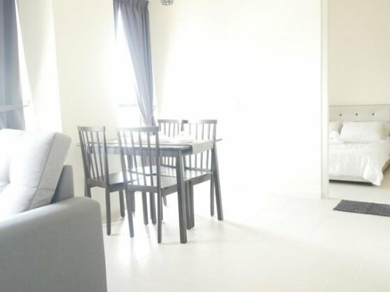Tamarind Suites by Elite Stay - Photo5