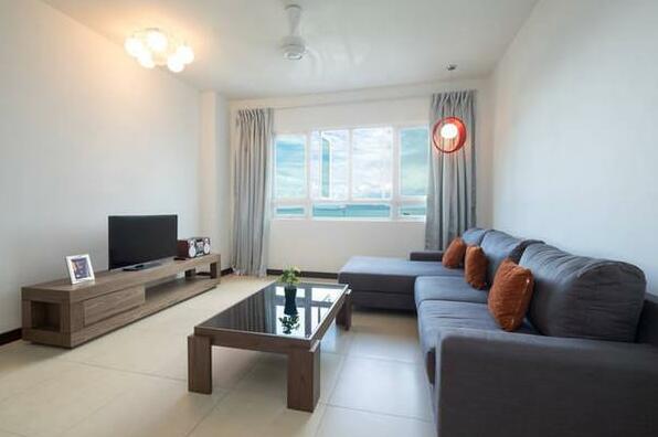 3 Rooms Low Density Seaview Condo - Photo2