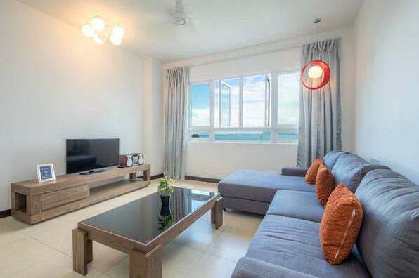 3 Rooms Low Density Seaview Condo - Photo3