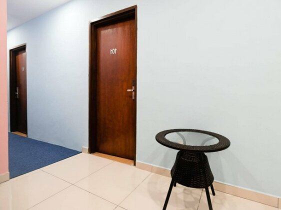 Colour Hotel Gelugor - Photo5
