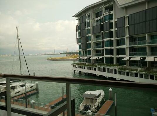 Luxury Waterfront Condominium