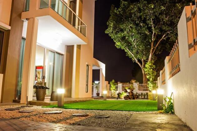 R Residence - Photo2
