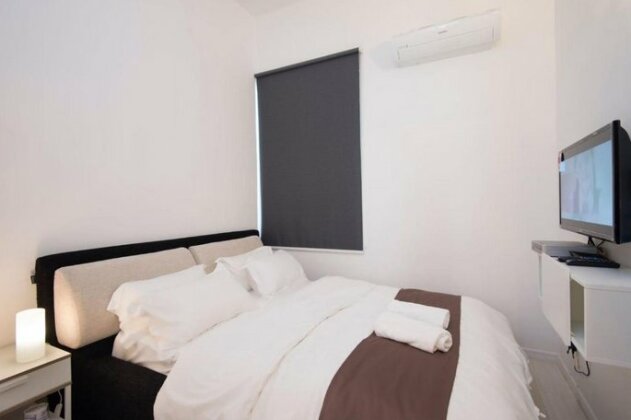 Three Storey Cozy Home - Photo3