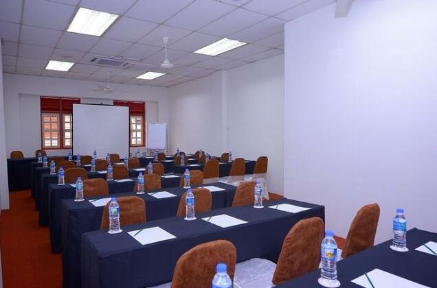 Ar-Raudhah Suites and Hotel - Photo4
