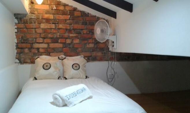 Duplex Business Suite - Sleep 3 Pax - Photo2