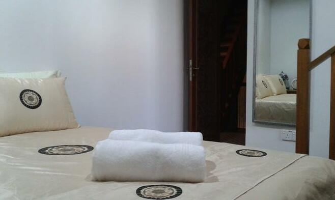 Duplex Business Suite - Sleep 3 Pax - Photo5