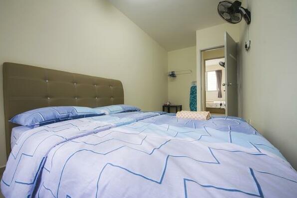 Feel Right at Home - Comfortable & Clean - Photo2