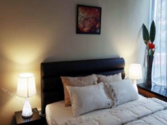 Gurney Luxe Inn - Photo3