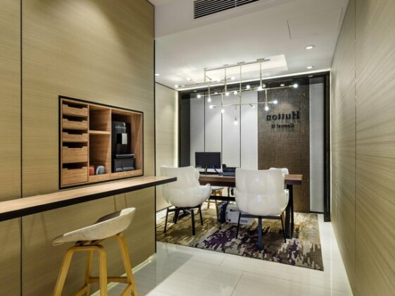 Hutton Central II Hotel - Photo5