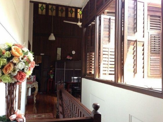 M E n U Cafe & Lodge - Photo2