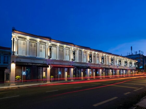 Macallum Central Hotel - Photo2