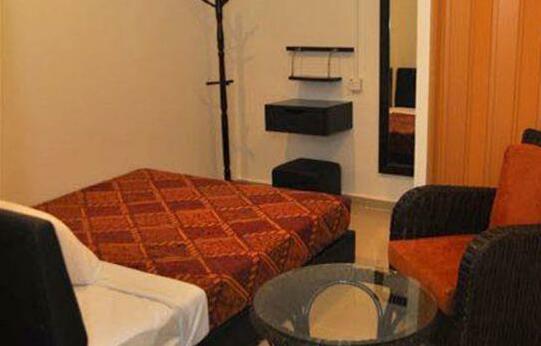 Old Budget Hotel - Photo4