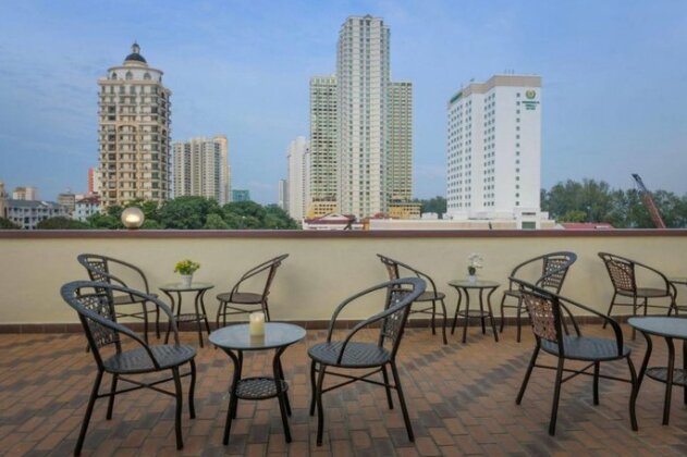 Ong Court - Photo3