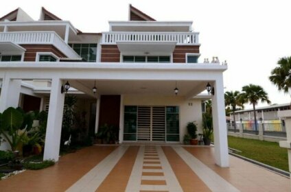 Paradise Symphonia Resort Home @ Tanjung Tokong