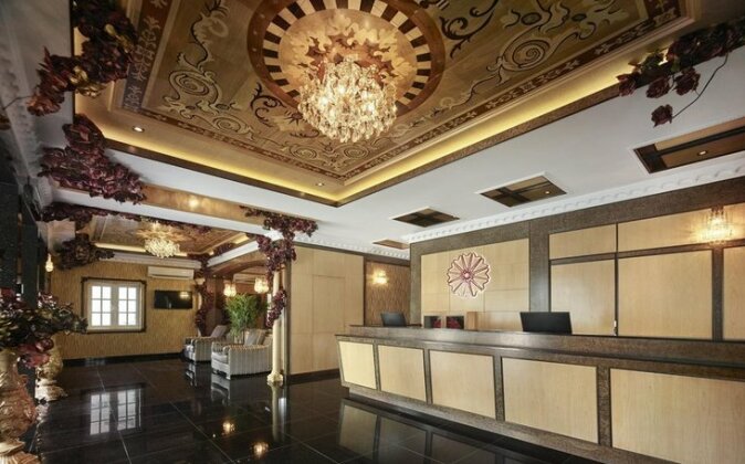 Seriental Hotel - Photo2