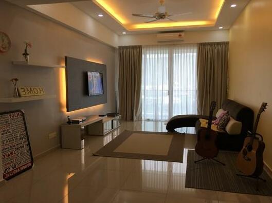 Super Spacious Condo with 2 Carpark - Photo2