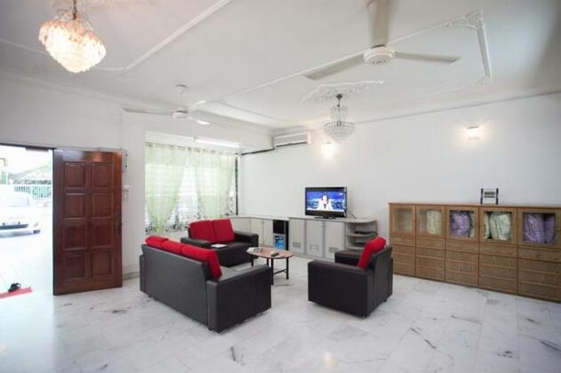 Suphan Gurney Homestay - Photo4
