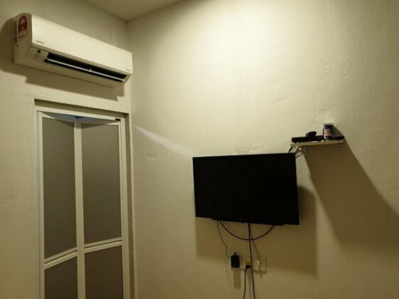 Suphan Midlands Homestay - Photo2