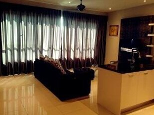 Times Square Service Condominium - Photo2