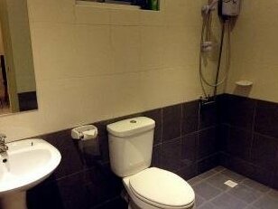 Times Square Service Condominium - Photo3
