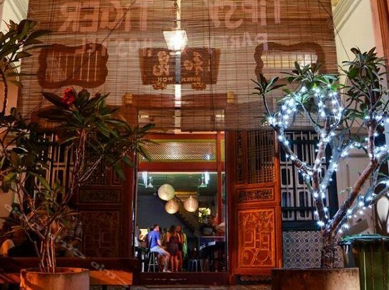 Tipsy Tiger Party Hostel - Photo2