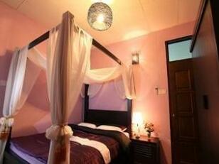 Twelve Inn Boutique Home - Photo4