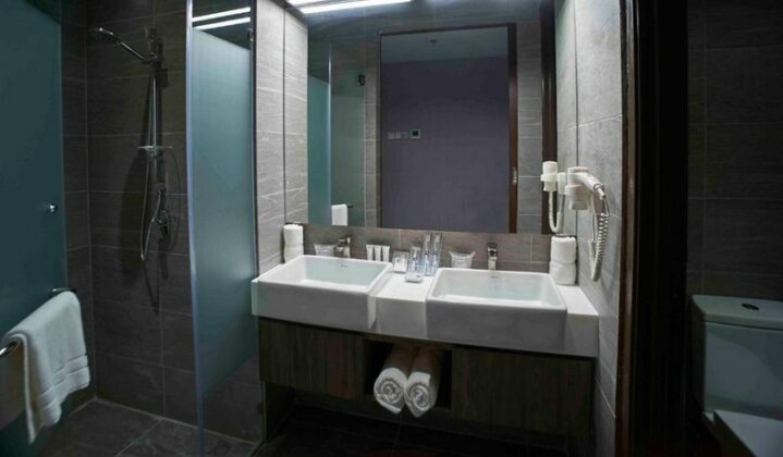 Urban H Hotel - Photo5