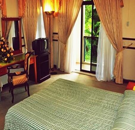 Harvard Suasana Hotel - Photo3