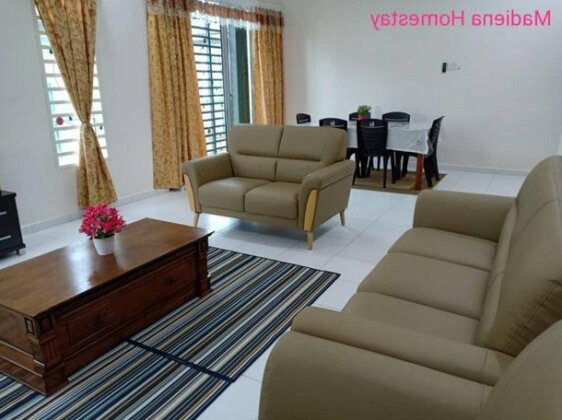 Madiena Homestay - Photo4