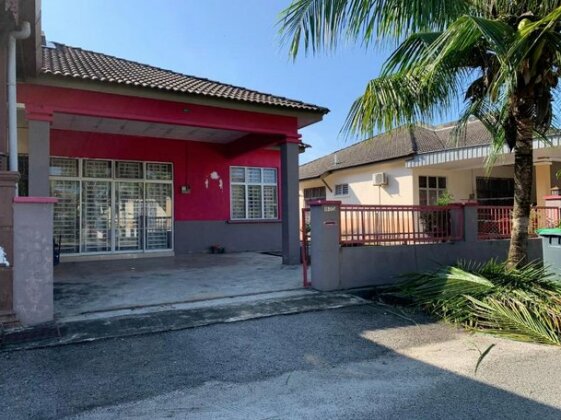 PinkGrey Homestay