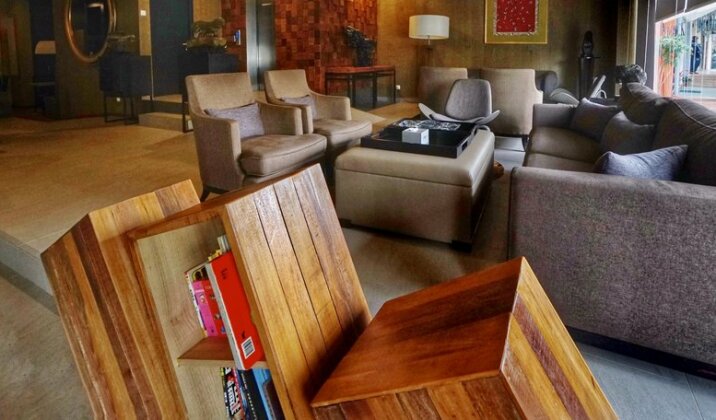Bedrock Hotel - Photo4