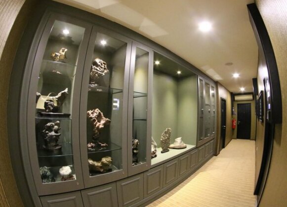 Bedrock Hotel - Photo5