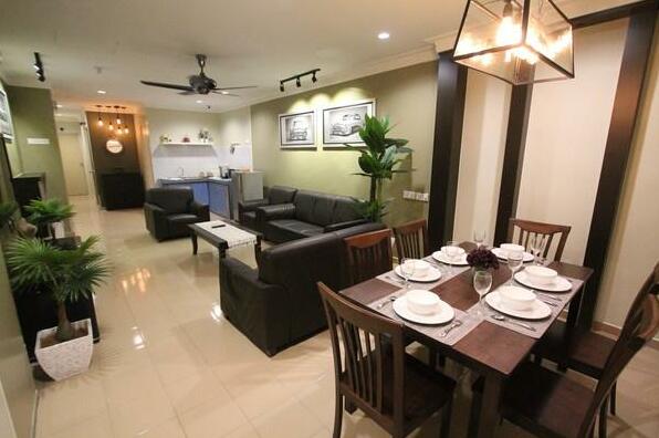 Ian's Vacation Home - Photo5