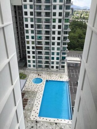 Lvl 22 ThemePark View 3BR Full Aircond+Pool @ Casa Kayangan Meru