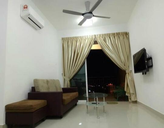 Majestic condo homestay - Photo5