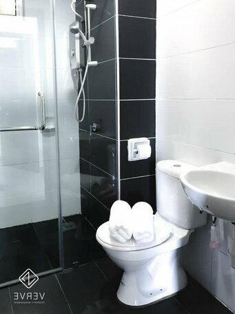 Majestic Condominium by Verve Management 6 pax - Photo5