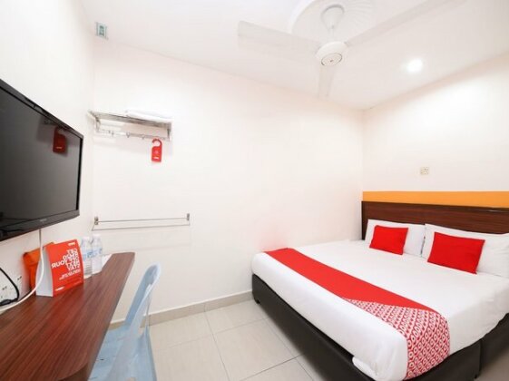 OYO 575 Hotel DNS - Photo2