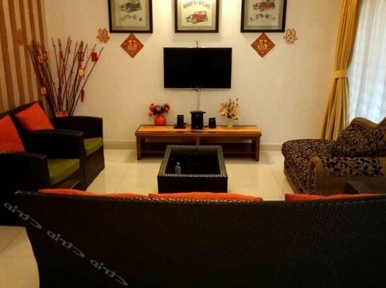 The Residence Home Stay - Photo2