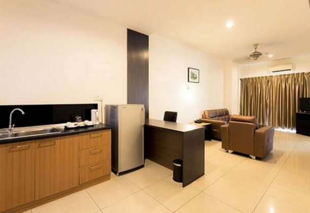 Tower Regency Hotel & Apartments - Photo4