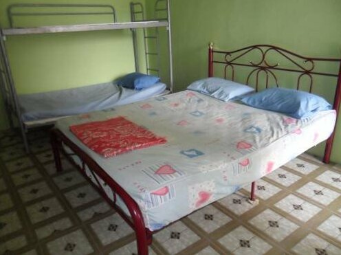 Greenleaf Guesthouse - Photo2