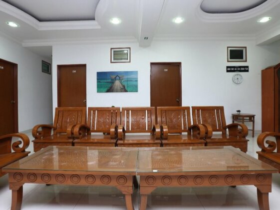 OYO 89435 Nusantara Group Hotel - Photo2