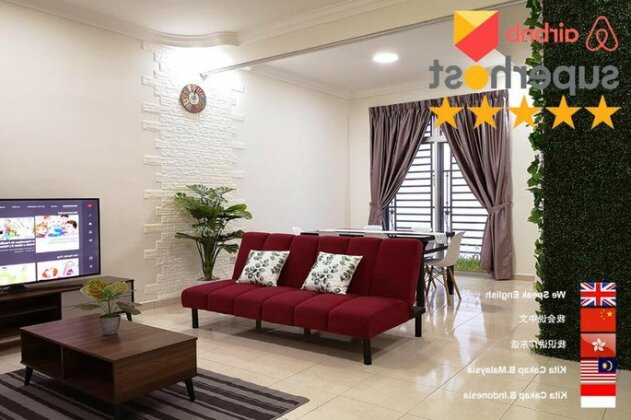 Bukit Indah - up to 12 pax - Photo2