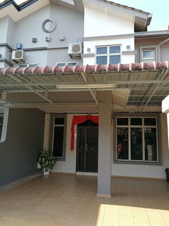 C U Homestay Bukit Indah@Johor