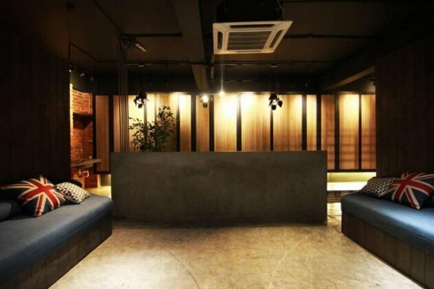 De Gallery Award Winning Guesthouse Can fit 8-10 pax - Photo2