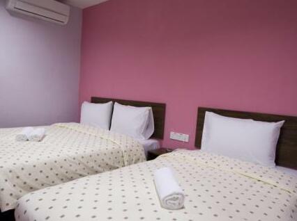 Dream House Hotel - Photo5