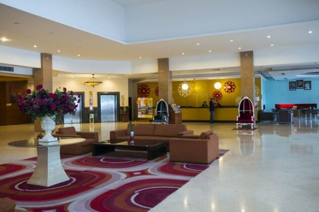 M Suites Hotel Johor Bahru - Photo3
