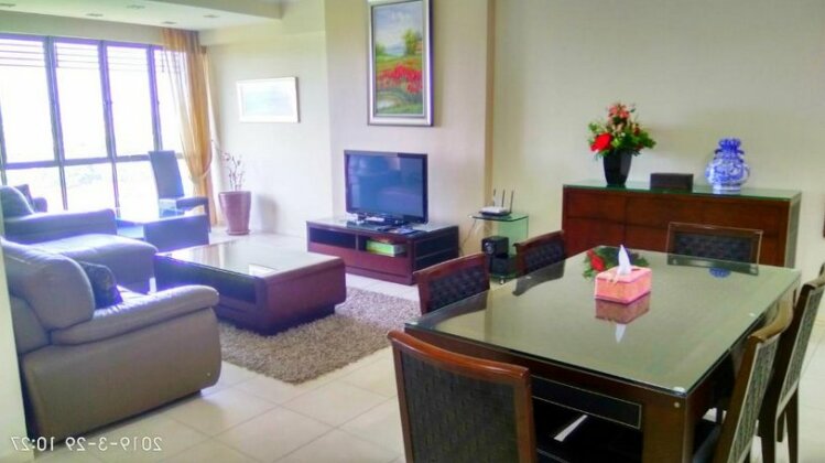 Molek Pine Homestay - Photo2