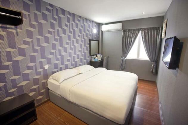 V3 Hotel Nusajaya - Photo5