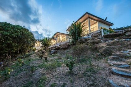Ranis Lodge Nature Getaway - Rumah Acik