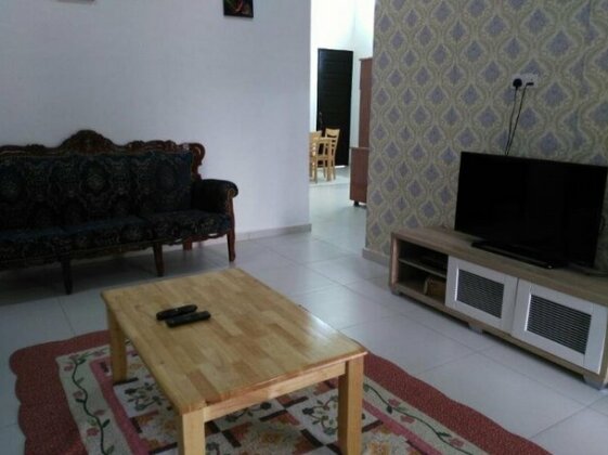 Noor Homestay 4 Bedroom - Photo4